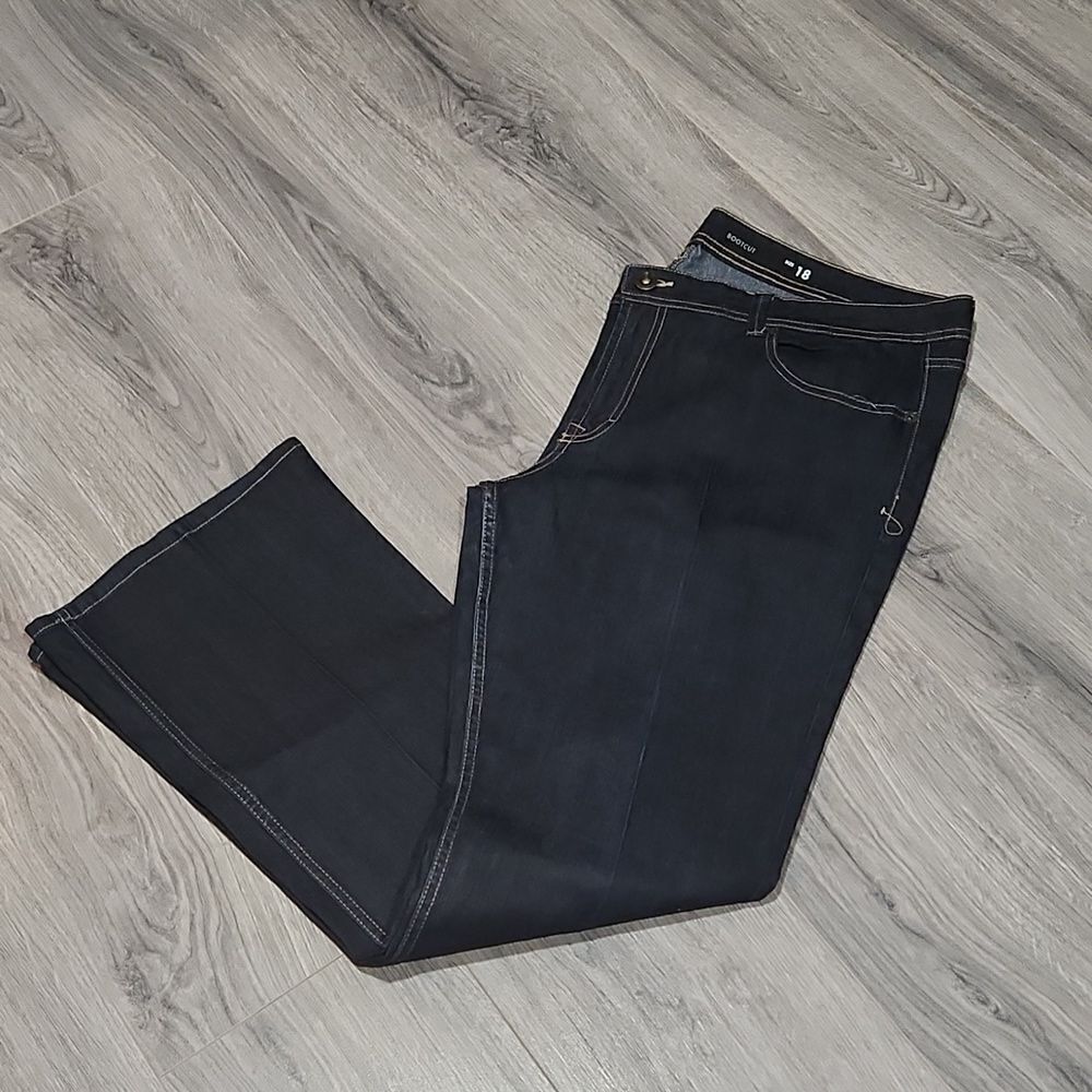 EUC Jordache Dark Bootcut Midrise Jeans